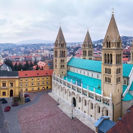 Casa Victoria Lägenhet Pécs Exteriör bild