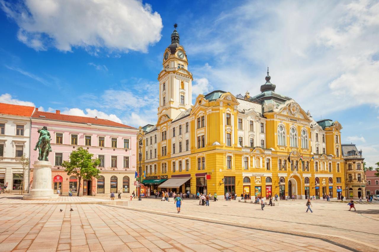 Casa Victoria Lägenhet Pécs Exteriör bild